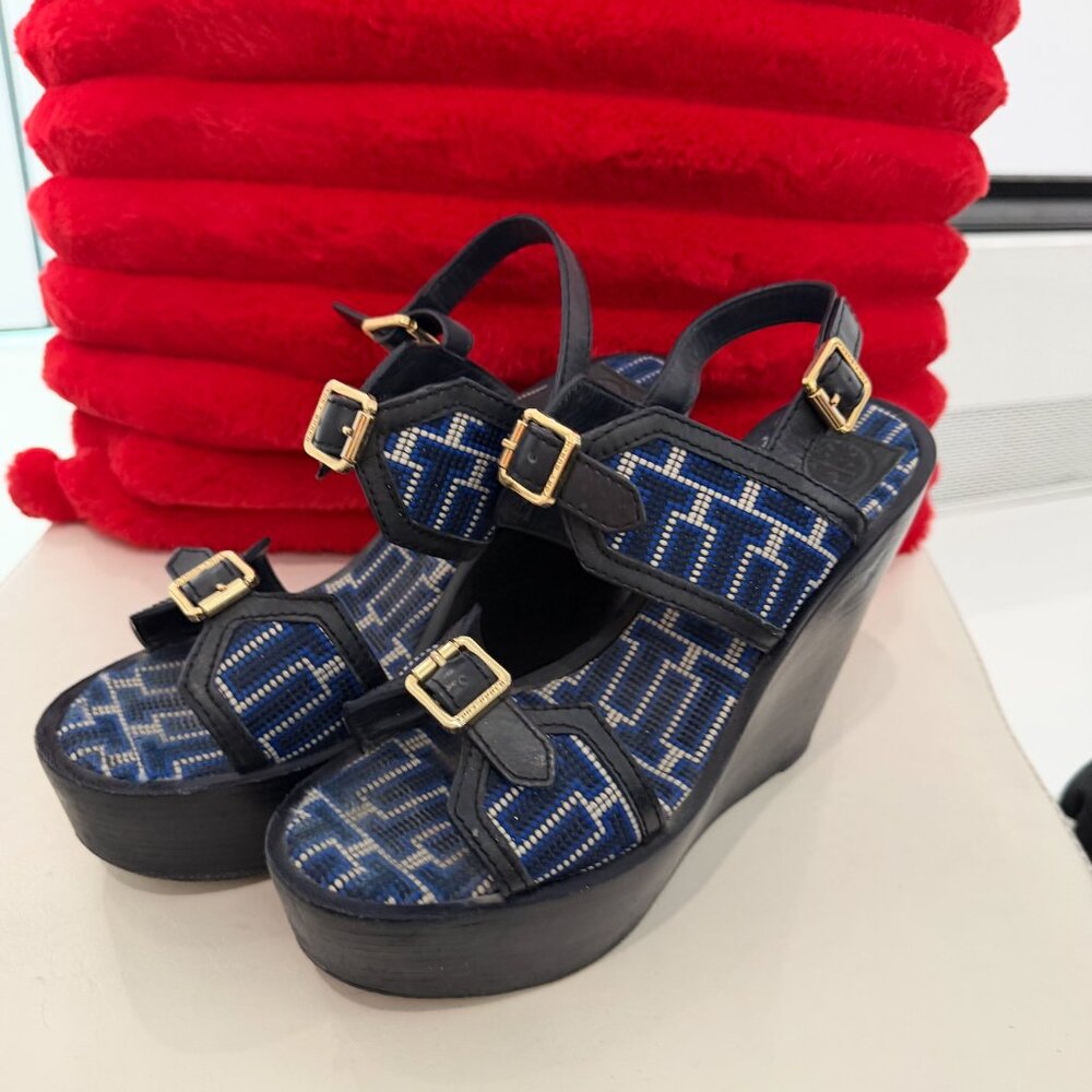 Tory Burch Blue Pattern Wedge - Super Cute!
